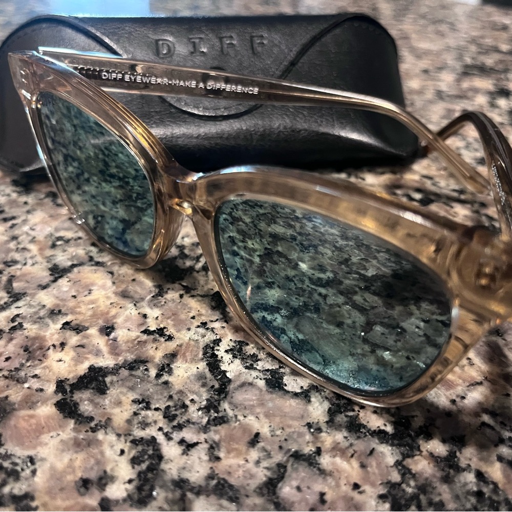 Diff  cat eye Translucent Beige Frame Sunglasses with mirrored lenses